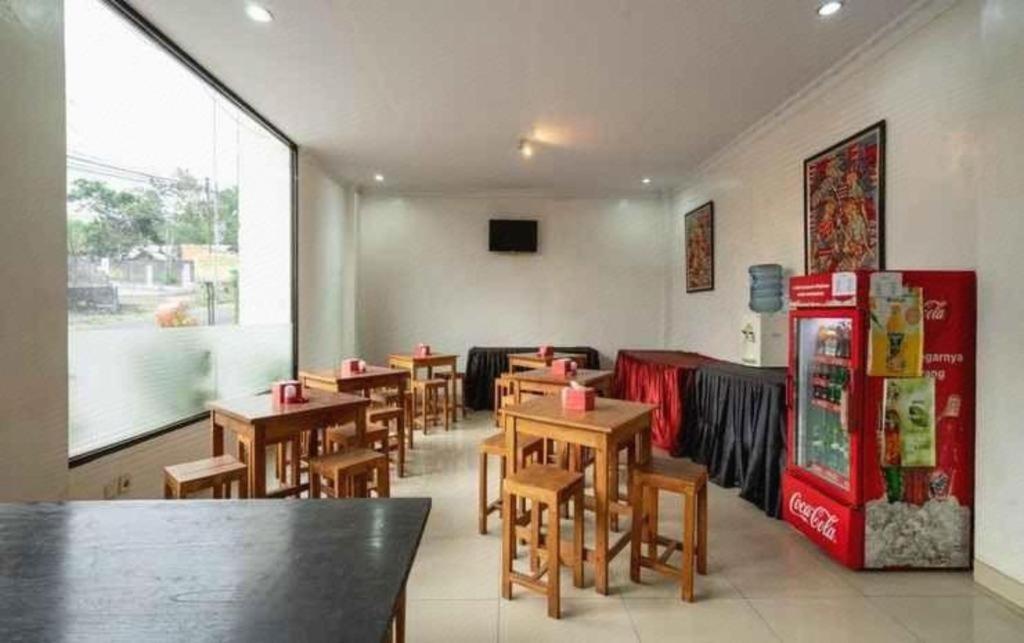 Wisma Putra Jaya Hotel Калиуранг Экстерьер фото